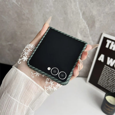 CarbonLuxe Flip series Ultra-Thin MagSafe Carbon Armor Case
