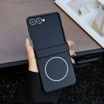 FlipForge Carbon – Ultra-Thin Carbon Fiber Z Flip Case