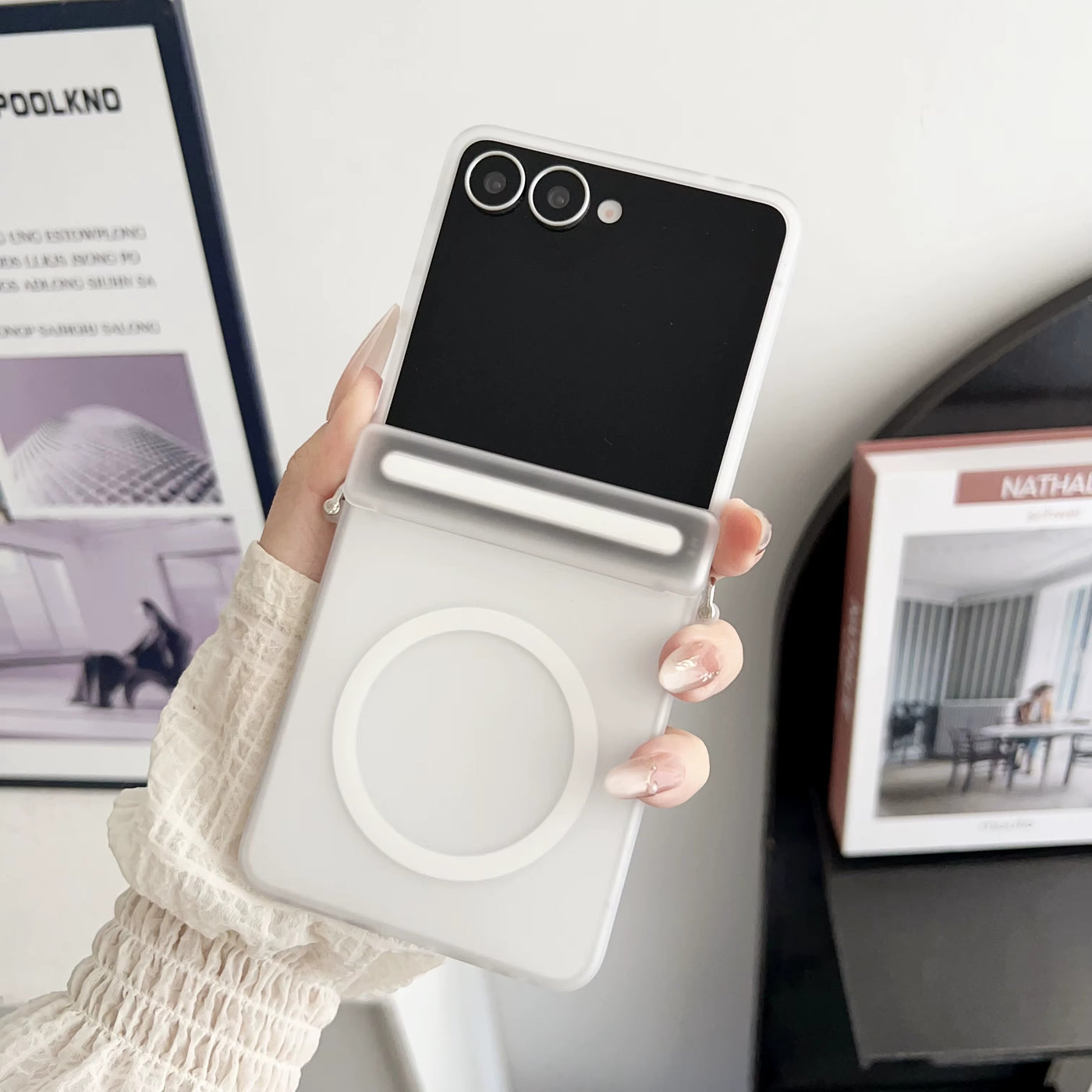 HangMag Flip 7,6,5,4 – Matte Strap MagSafe Case